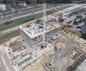 Nowe wieżowce w Kielcach rosną w oczach. Jakie są postępy na budowie?