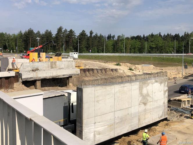 Budowa drogi ekspresowej S1 Podwarpie-Dąbrowa Górnicza bliska końca. Wyburzą wiadukt nad DK 1