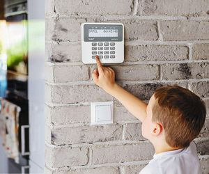 Alarm z elementami automatyki. Steruj wszystkim z jednego miejsca! 