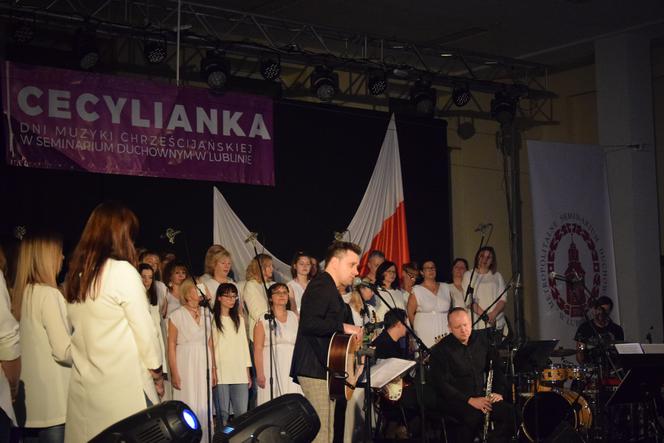 Koncert muzyki chrześcijańskiej przyciągnął tłumy! Zobacz zdjęcia z Cecylianki
