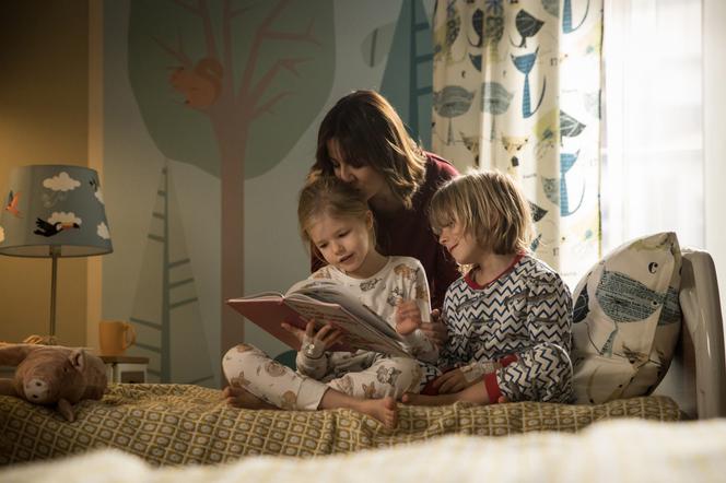 Diagnoza 4 sezon odc. 4. Anna (Maja Ostaszewska), Zosia (Helenka Zawistowska), Marcel (Iwo Rajski)