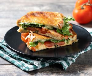 Smakowite pomysły na rozgrzewające śniadania. Idealne na jesienne poranki!