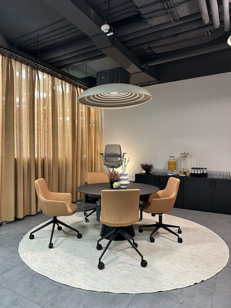 Meble i rozwiązania biurowe Ahrend