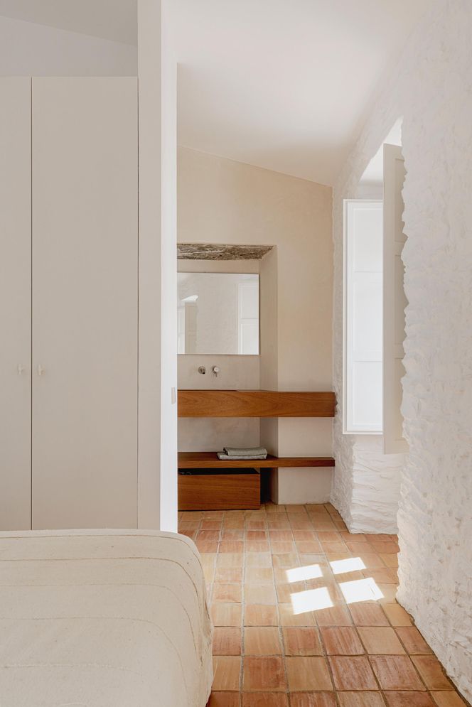 Dom Rybaka w Cadaqués, Hiszpania. Autorzy projektu: Bea Portabella i Jordi Pagès