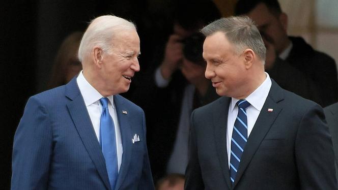 Powitanie prezydenta Joe Bidena przez Andrzeja Dudę