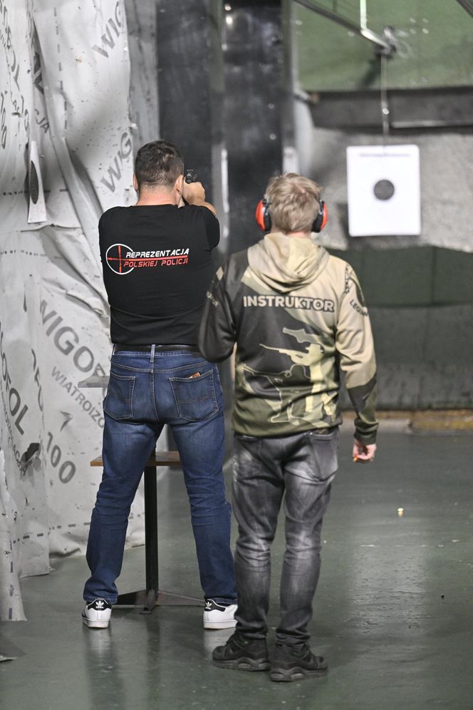 Zawody strzeleckie w Warszawie. Z bronią weterani, funkcjonariusze i żołnierze