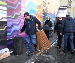 „Nie damy się zamurować!”. Trwa batalia o Stację Praga, artyści nie odpuszczają