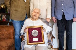 Pani Leokadia z kujawsko-pomorskiego skończyła 104 lata. W czasie wojny ciężko pracowała w fabryce cukierków