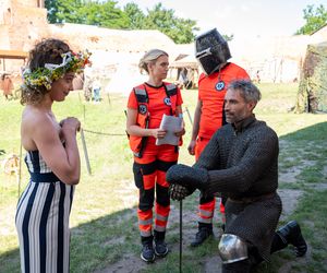 Na sygnale, odc. 627: Wanda (Anna Lemieszek), Benio (Hubert Jarczak), Britney (Paulina Zwierz), Nowy (Kamil Wodka)