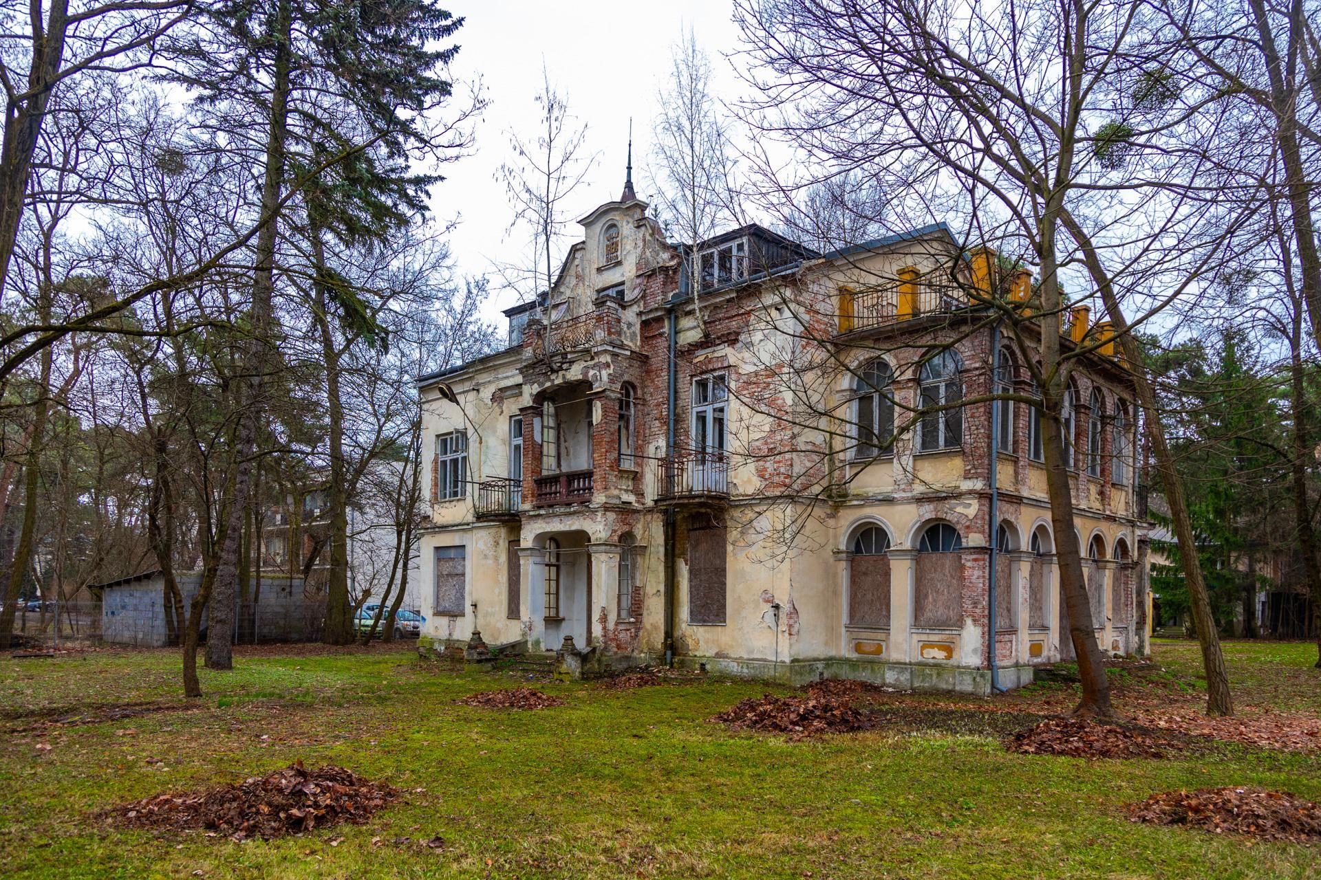 Willa Irena, ul. Kraszewskiego 11, Konstancin-Jeziorna