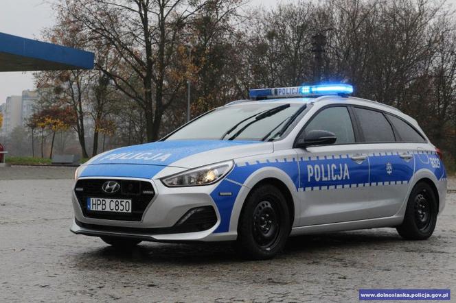 Nowe radiowozy dla policjantów garnizonu dolnośląskiego