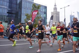 Uczestnicy biegu Nice To Fit You Warszawska Dycha 2025 na trasie