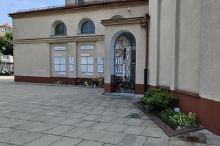 Urodziła Pawełka po kościołem