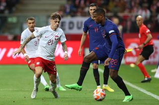 Nicola Zalewski rozbłyśnie w Lidze Mistrzów? W Paryżu będzie miał coś do udowodnienia