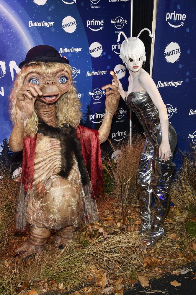 Oto przebrania gwiazd na Halloween! Ona przebrała się bez ubrań! a Heidi Klum za E.T.