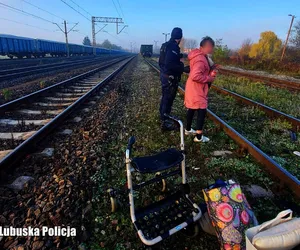 Świebodzińscy policjanci pomogli schorowanej kobiecie 