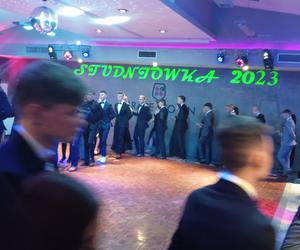 Studniówka 2023 VII LO w Zielonej Górze