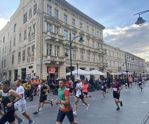 Rossmann Run 2025. Tłumy biegaczy wzięły udział w biegu ulicą Piotrkowską