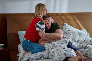 Ula i Dorota odeprą atak napastnika i sytuacja wymknie się spod kontroli. Czy córka Kamila trafi do więzienia za zabójstwo? Algierowa weźmie to na siebie!