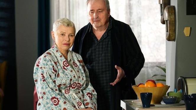 Barwy szczęścia odc. 2669. Krzysztof Jaworski (Jacek Kałucki), Krystyna (Hanna Bieluszko)