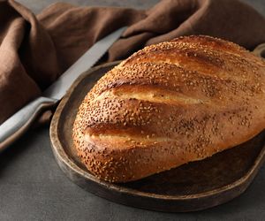 Chleb ze szparagami i oliwkami. Śniadanie, które zachwyci