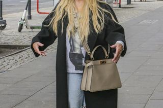 Maryla Rodowicz z torebką za kilkanaście tysięcy złotych. Jeszcze niedawno narzekała na emeryturę!