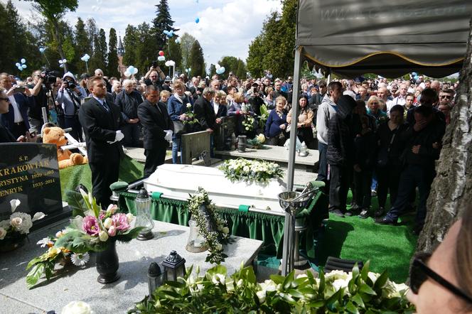 Pogrzeb Kamilka z Częstochowy na cmentarzu Kule