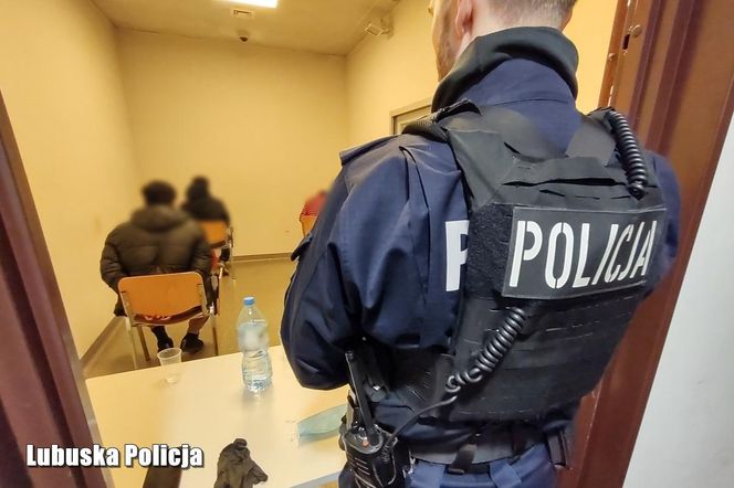 Pościg za imigrantami z Afganistanu i Polakiem