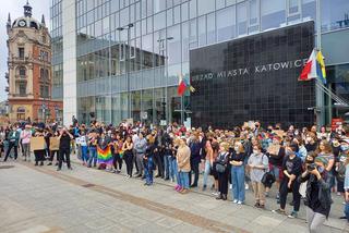 Katowice: Tłumy na proteście społeczności LGBT. Ludzie to nie ideologia! [ZDJĘCIA]