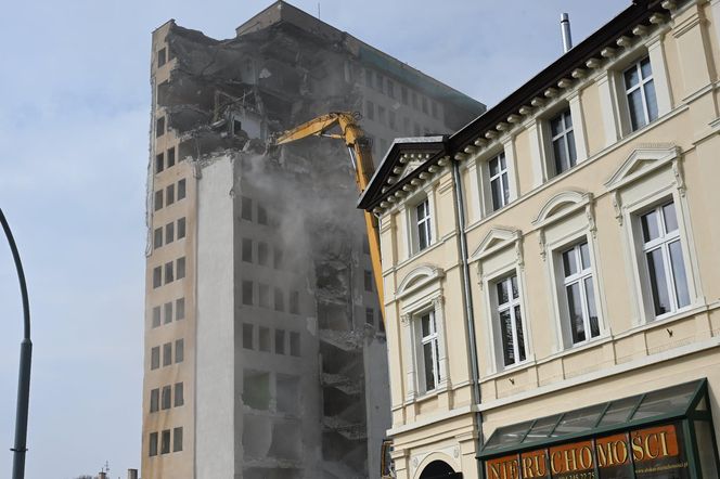 Utrudnienia związane z rozbiórką "Związkowca"