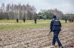 Policjanci w akcji! W użyciu helikopter, sprzęt noktowizyjny i termowizyjny oraz nawigacja