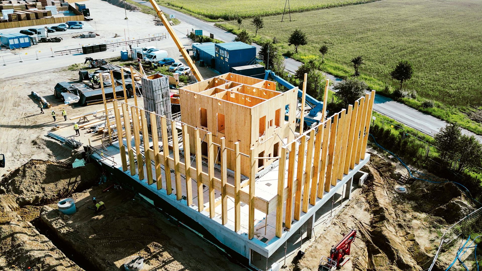 Drewniany biurowiec w Wielu