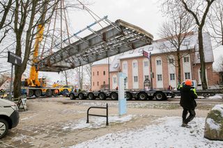 Zdemontowano zabytkowy most na Mazurach. Trwa jego naprawa [ZDJĘCIA]