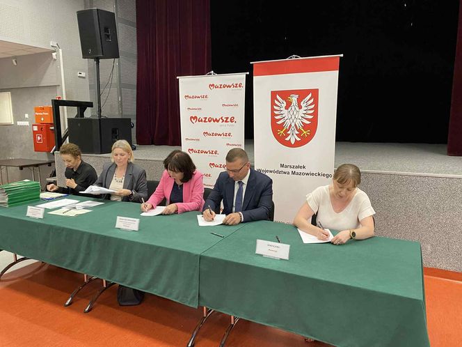 Kilkadziesiąt nowych inwestycji w powiecie siedleckim z dofinansowaniem Mazowsza