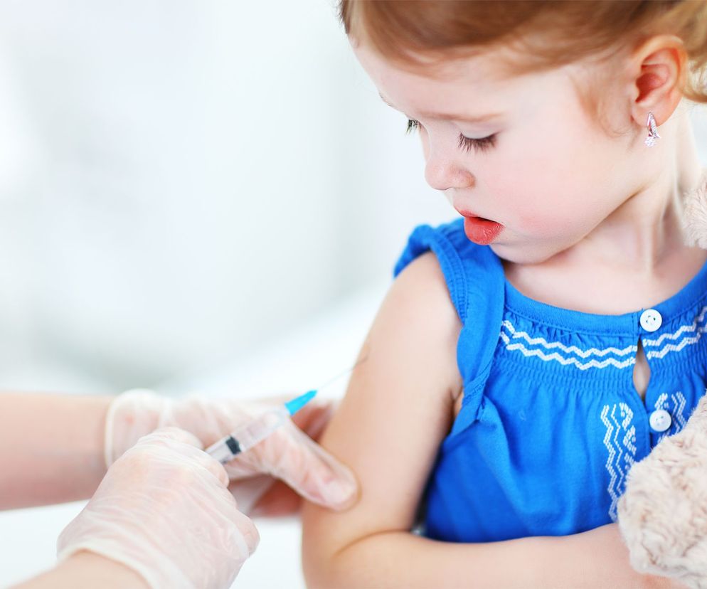 Szczepionki chronią dziecko i całą społeczność przed ciężkimi chorobami, a miejscowe reakcje niepożądane występują rzadko.