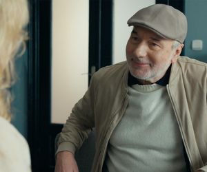 Barwy szczęścia, odcinek 3192: Emilka (Jessica Frankiewicz), Andrzej (Leon Charewicz)