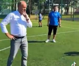  Filmik z Tuskiem trafił do sieci! Donald Tusk zaskoczył dzieci i ministra sportu