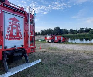 Wielkopolskie/ Gaszenie hałdy odpadów w Rawiczu może potrwać jeszcze kilkanaście godzin