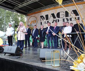 Było spotkanie z modą, muzyką i samochodami z lat 20. w Korczewie. Za nami impreza „Magia lat 20-tych” 2025