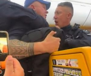 Bijatyka w samolocie! Wieczór kawalerski doprowadził do katastrofy