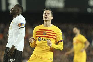 Wyjawili plan Lewandowskiego na kolejne lata! Wszystko staje się jasne, tam Polak chce grać za rok!