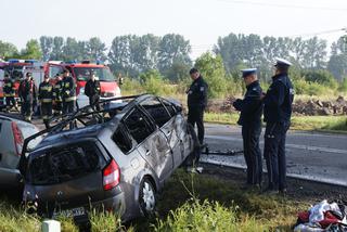 Wypadek samochodowy pod Kutnem: 11 osób trafiło do szpitala! [ZDJĘCIA]