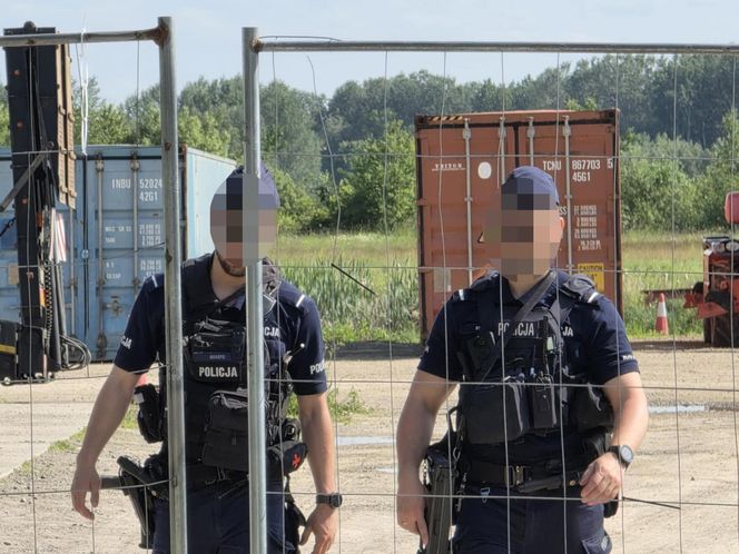 Broń i amunicja znaleziona 25 km od granicy z Ukrainą. MSWiA odpowiada. "Potwierdzam informację"