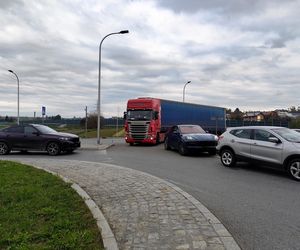 Kraków stanął w korkach. Drogi dojazdowe zablokowane