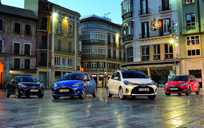 nowa Toyota Yaris 2015