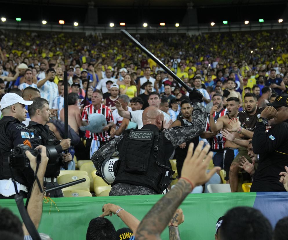 Skandaliczne sceny przed meczem Brazylia - Argentyna