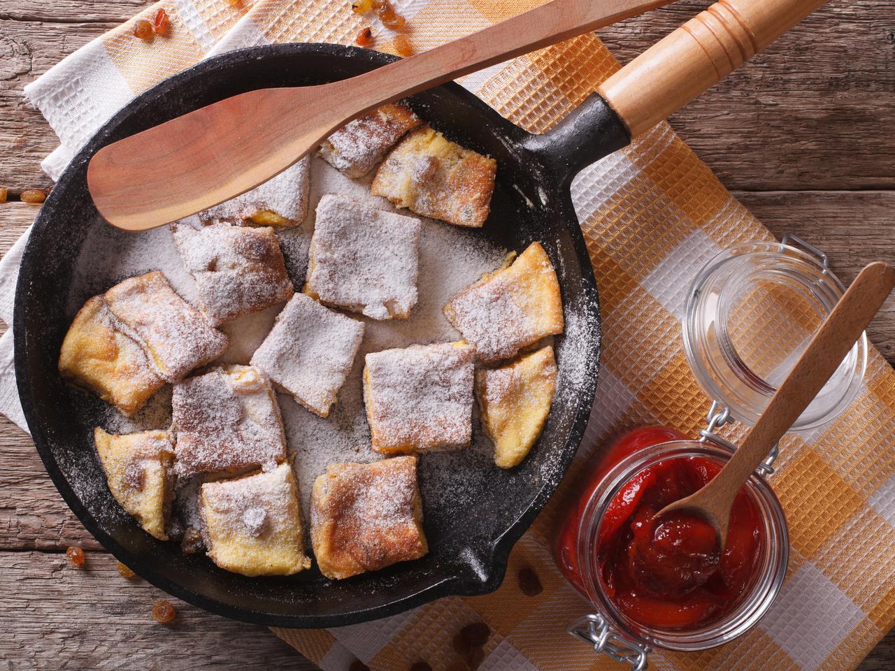 Omlet cesarski: przepis na austriacki Kaiserschmarren