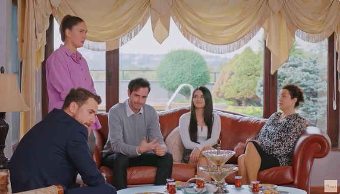 Miłość i nadzieja odc. 318. Kuzey, Levent, Bahar, Cavidan