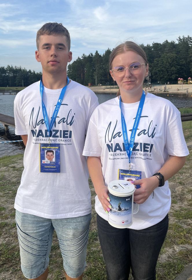 Damian Błaszczyk przez 44 godziny przepłynął 100 km pod zalewie Bojary pod Biłgorajem, kwestując w ten sposób dla 12-letniego ciężko chorego Adasia
