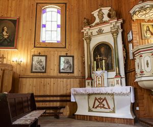 Niezwykła wieś w Łódzkiem. Pochodzi z niej rodzina wybitnego aktora